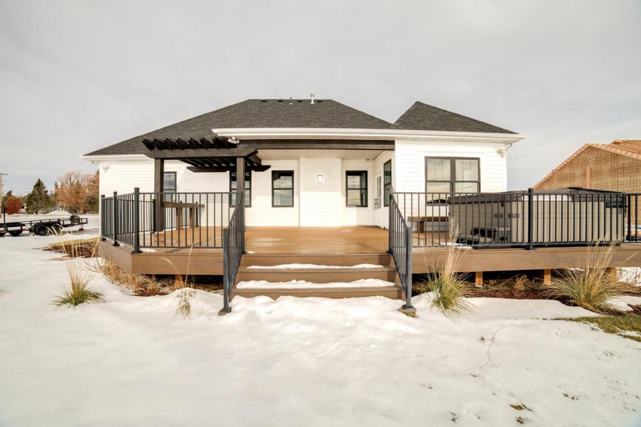 Teton Valley Getaway With Private Deck And Hot Tub! Ashton Zewnętrze zdjęcie